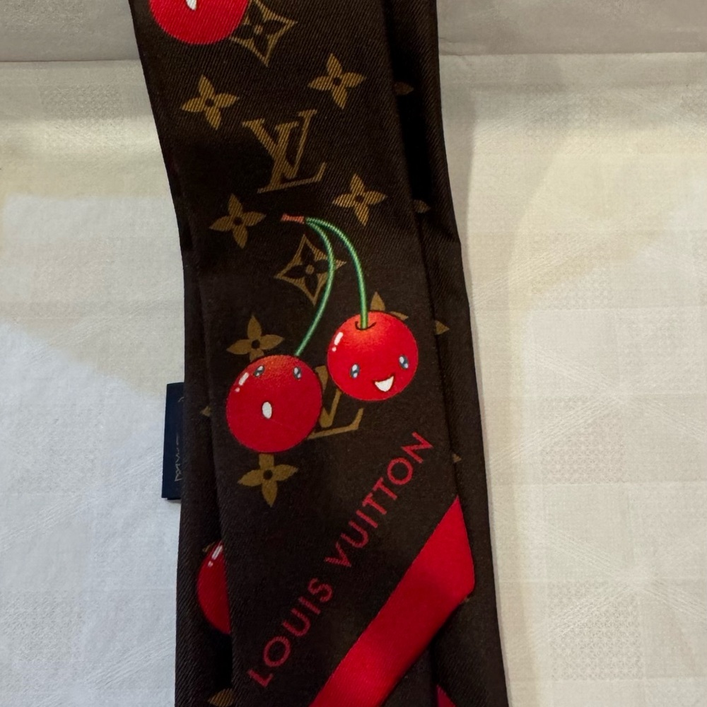 Louis Vuitton Murakami  Red Cherry Bandeau - Picture 3 of 3